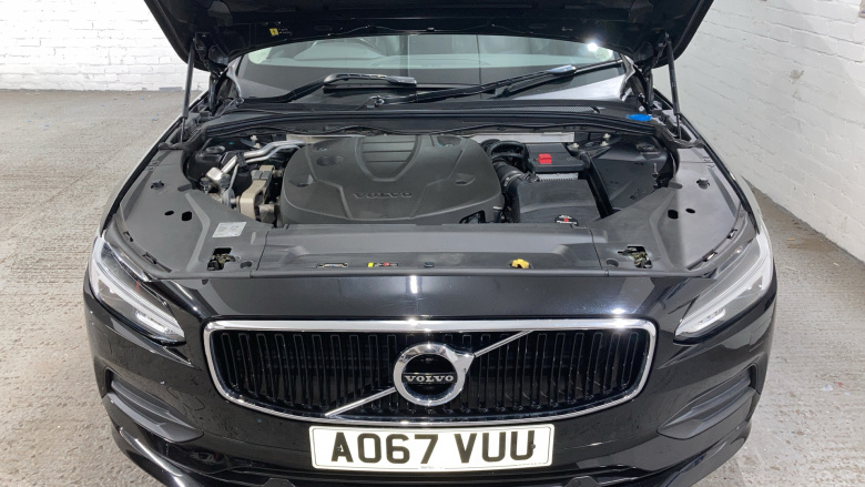 Volvo S90 2.0 D4 Momentum Pro 4dr Geartronic Diesel Saloon